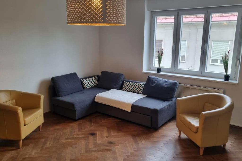 Living In The Heart Of Graz Appartement Buitenkant foto